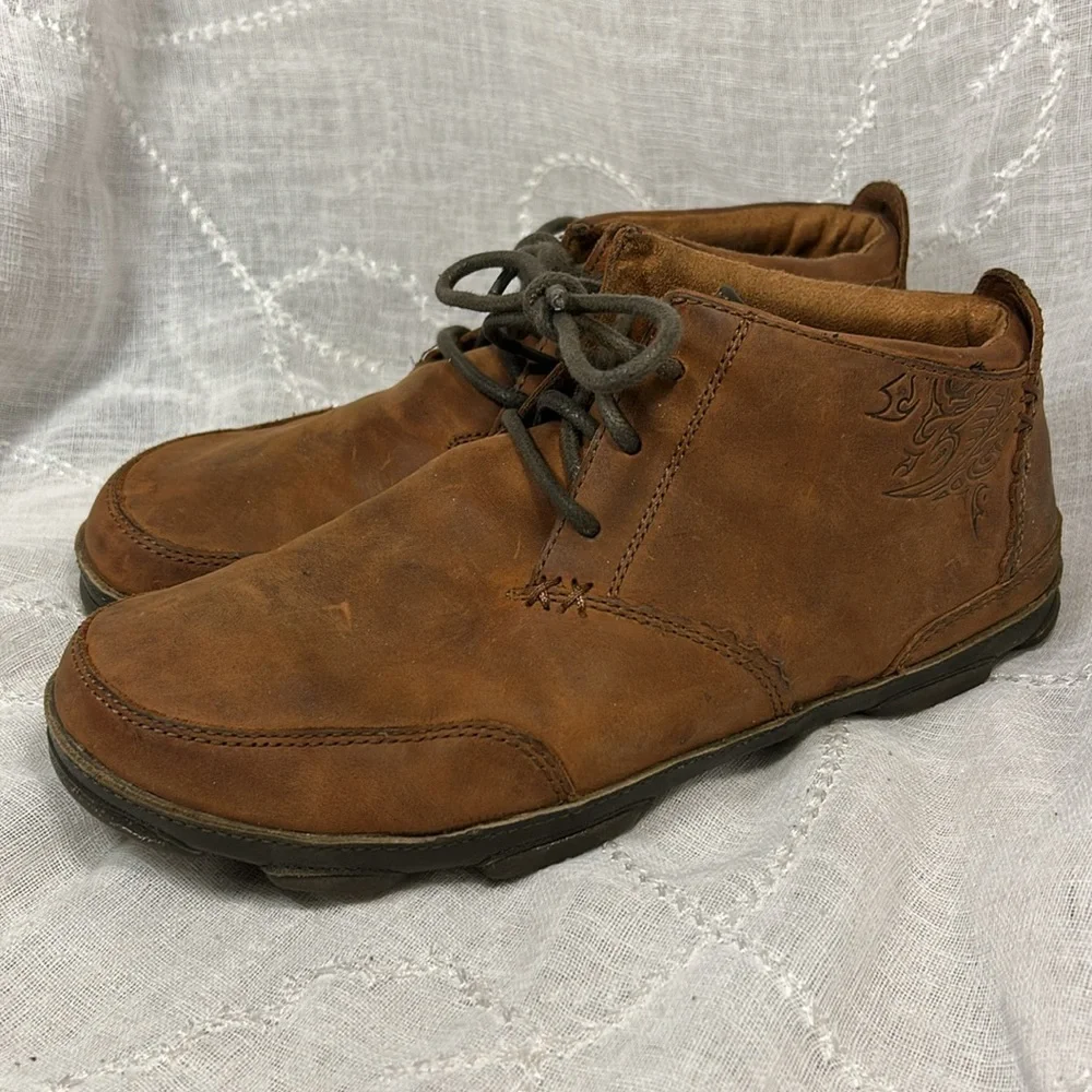 OluKai leather ankle lace up boots